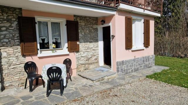 Cascina Del Galin Apartamento Lanzo dʼIntelvi Exterior foto